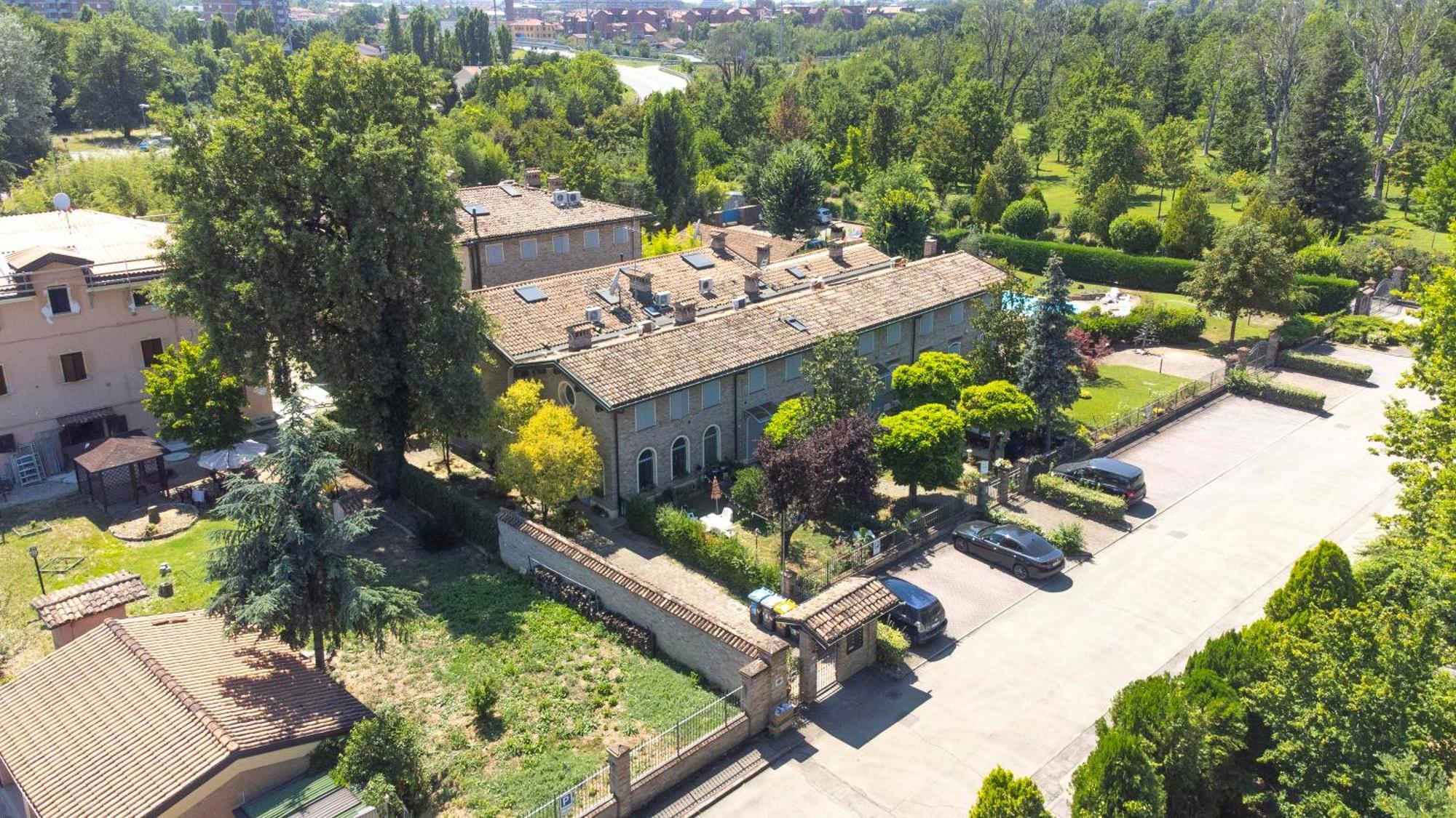 Residence Antico Borgo Módena Habitación foto